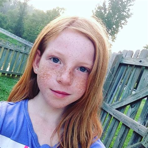 Red Hair Freckles Women With Freckles Redheads Freckles Cute Hairstyles For School Beautiful