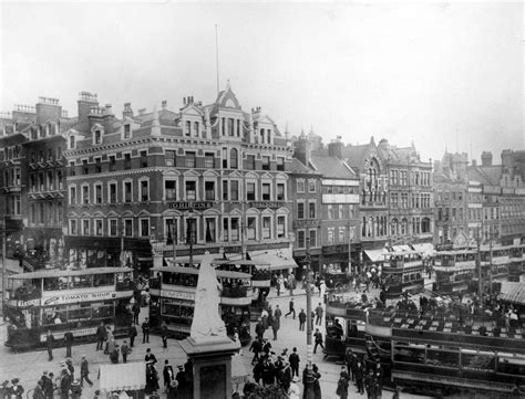 Queen Victoria Statue And Long Row Nottingham About 1910