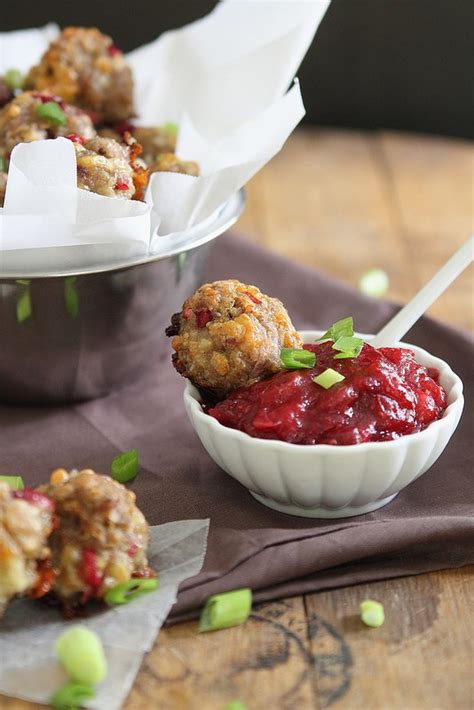 11 Easy Thanksgiving Appetizers To Feed A Crowd