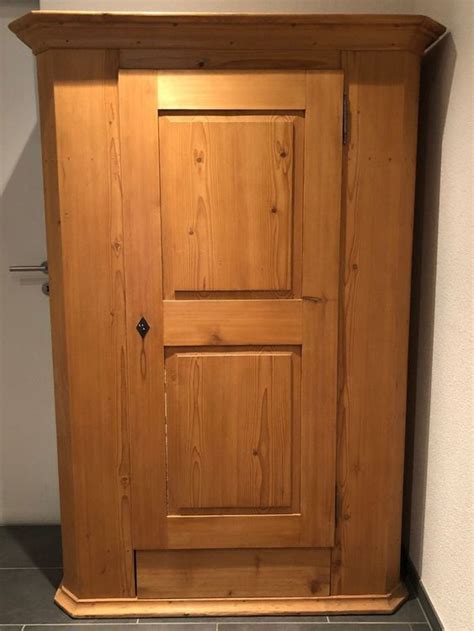 Meine neue einraum beute aus einem alten echtholz schrankselbst die rähmchen sind aus einem stück. Antiker Schrank aus Echtholz kaufen auf Ricardo