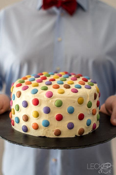 Today i bring you a funny kinder surprise cake idea for children. Surprise Inside Torte zum Kindergeburtstag | Rezept in ...