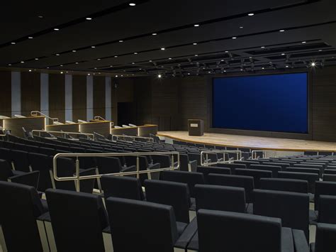 Netflix Headquarters - Los Gatos | Office Snapshots