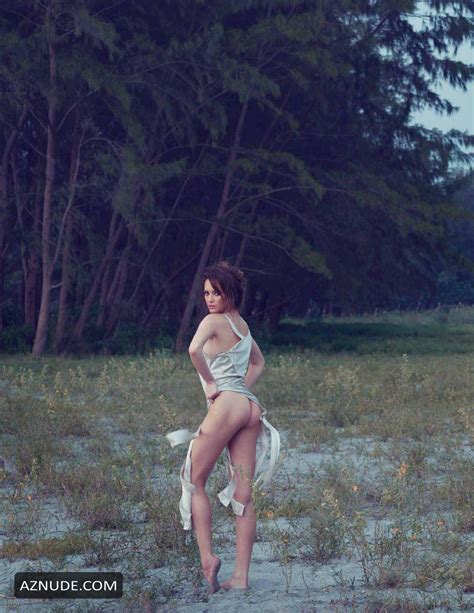 Ellen Adarna Nude And Sexy From FHM Philippines December AZNude