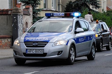 76 8406 200 oficer prasowy tel. Świadkowie pilnie poszukiwani! Policja apeluje o pomoc ...