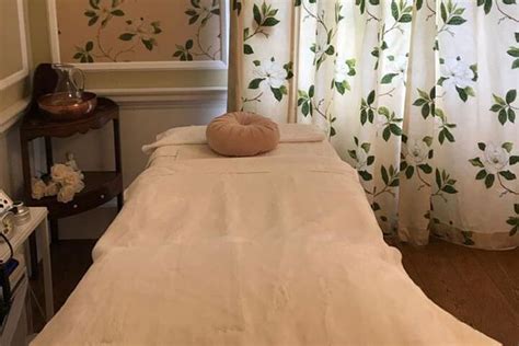 40 Minute Hot Stone Massage For Two At Stamner House