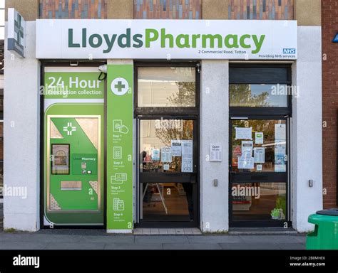 24 hours automated prescription dispenser at lloyds pharmacy hi-res