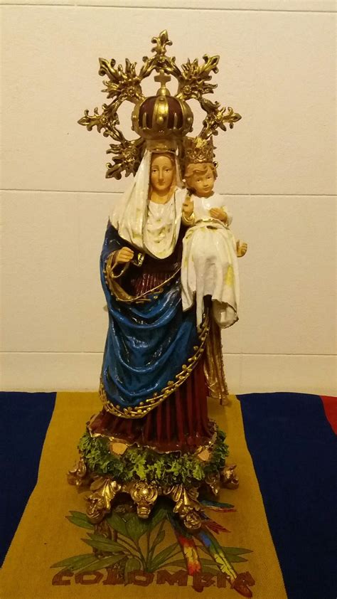 La Virgen De Chiquinquirá Colombia Virgen De Chiquinquira Imágenes Religiosas Encolado