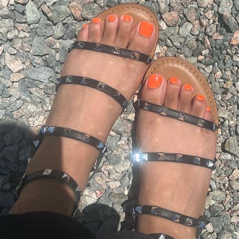 Fresh Pedicure😋🍊🧡 R Tgirl Feet