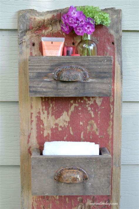 Jan 09, 2020 · reclaimed engineered wood flooring may sound like an oxymoron, but aged woods has just that: DIY Barn Wood Wall Bin | Old wood projects, Old barn wood ...