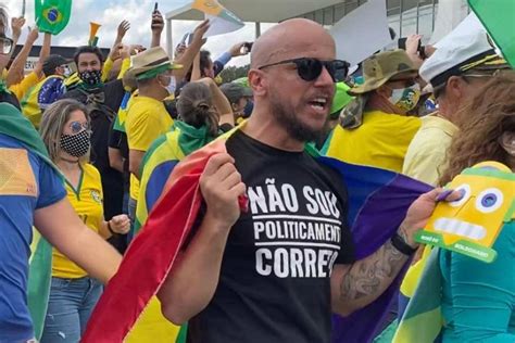 Em Ato Bolsonaristas Gays Criticam Militância Lgbt E Defendem