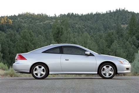 Get the details right here, from the comprehensive motortrend buyer's guide. 2007 Honda Accord Coupe EX-L - HD Pictures @ carsinvasion.com