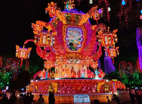 Giant handmade lanterns, chinese lantern festival, lantern light festival miami, lantern light show event, zigong tengda lantern art & culture. The magnificent and exquisite 2019 Zigong International ...