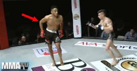 Mma Fighter Gets Brutally Knocked Out While Trying To Dance In The Middle Of Fight Elite Readers