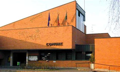 Solitamente la tariffa che si applica per la pulizia dopo ristrutturazione varia da € 3,00 a € 4,50 al mq considerando tutta la superficie: Ristrutturazione casa Cusano Milanino Prezzi e PREVENTIVI