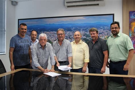Maybe you would like to learn more about one of these? Brusque FC entrega documentos à prefeitura para construção ...