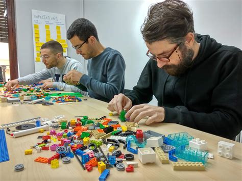 Dinámica De Equipo A Partir De Lego Serious Play Para Andrea App