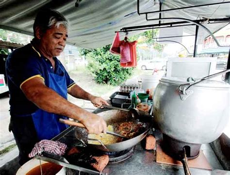 Beli sepeda roda tiga online berkualitas dengan harga murah terbaru 2021 di tokopedia! 'Pakcik teng teng' basikal tiga roda 'legend' di Ipoh ...