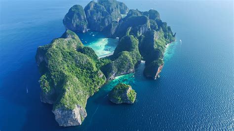 Must See In Thailand Phi Phi Islands Elite Havens Magazine