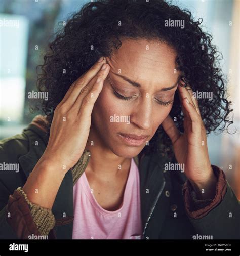 I Cant Take This Pain Anymore Shot Of A Mature Woman Experiencing A Headache Stock Photo Alamy