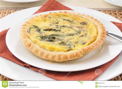 Spinach Quiche Closeup Stock Photo Image Of Serving 25837116