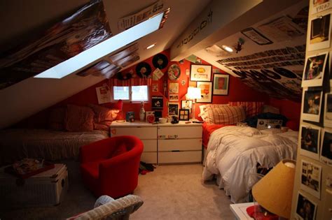 We present you one fascinating collection of truly amazing modern bedroom ideas teenage girls ideas that are 36. Perfect Attic Bedroom Ideas for Girls 27 | Attic rooms ...
