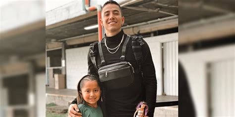 Fue la primera novia oficial del cantante. Andy Rivera festejó el cumpleaños de su hija - Canal 1