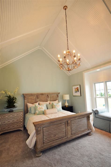 Bedroom Lighting Ideas Vaulted Ceiling Vaulted Ceiling Decor Master