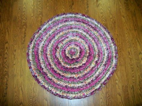 Dekoration teppich rund lila wird geschätzt, wenn sich das behausung (umgangssprachlich) wie zu hause anfühlt, es sieht nicht alleinig wie zu hause aus. DIY Teppiche und Fußmatten - Bunt wohnen