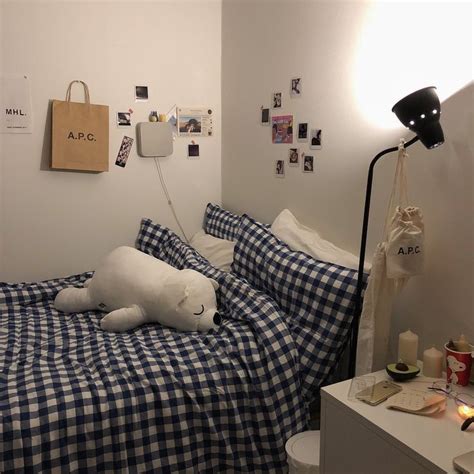 Teen bedroom ideas that are fun and cool minimalist. h e i z e ヘイズ in 2020 | Aesthetic bedroom, Minimalist ...