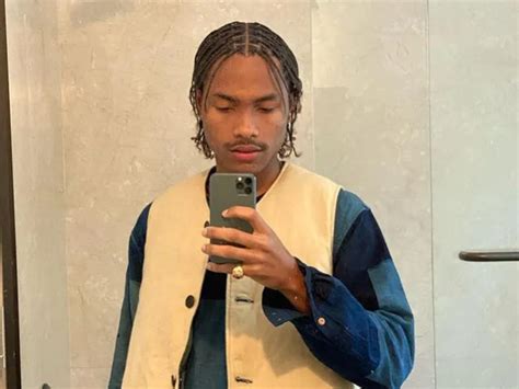 Steve Lacy destroys fan's camera on stage, leaves after spectator