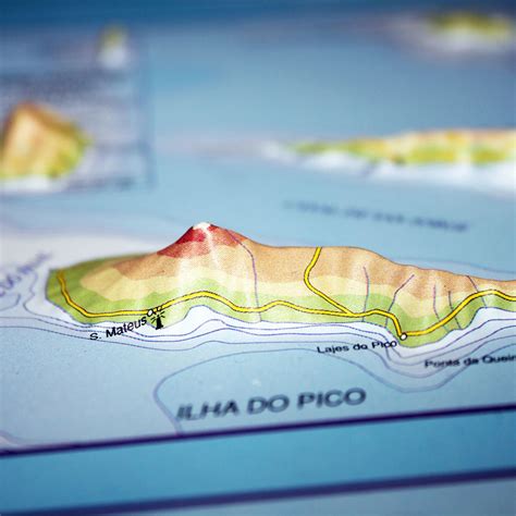 mapa de relevo de portugal girosworld