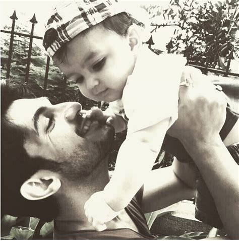 Here Is How Daddy Arjun Bijlani Bonds With His Son Ayaan Photo Feature Page 3 Of 14 Fuzion