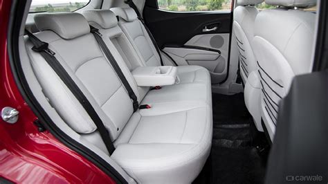 Xuv300 Rear Seat Space Image Xuv300 Photos In India Carwale