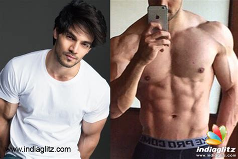 sooraj pancholi thanks this hollywood star as his fitness inspiration bollywood movie news