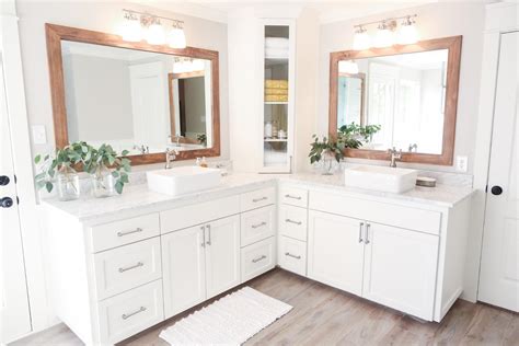 Browse a large selection of bathroom mirror designs, including fogless, lighted and framed bathroom mirrors in all shapes and finishes. 10 Inspirational Corner Bathroom Vanities