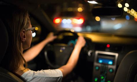 Dirigindo à Noite 9 Dicas De Segurança Essenciais Para Motoristas