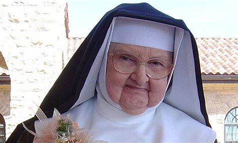 Mother angelica, was born rita rizzo in canton, ohio on the 20th of april, 1923. America's most famous nun dies on Easter