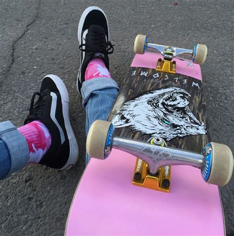 Aesthetic skate wallpaper pc : Notparnell | Skate style, Skateboard, Skate girl