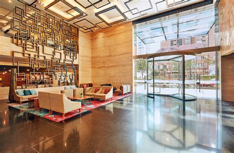 Lobby Hotel Hilton Lure City Guide Bogota