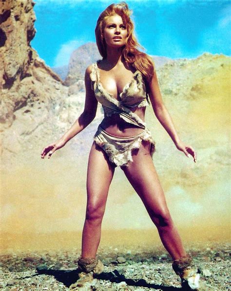 the 31 best hourglass bodies of all time raquel welch beyoncé and more raquel welch raquel