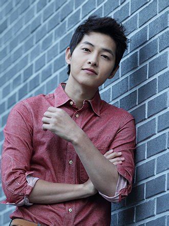 Pria tampan yang menjadi idola terutama kaum hawa ini lahir pada 19 september 1985 di daejeon korea selatan. Song Joong-ki celebrity of the year @ HanCinema :: The ...