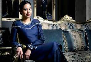 .aminah binti sultan ibrahim, istiadat perkahwinan di raja johor yam tunku tun aminah maimunah iskandariah binti sultan ibrahim membunuh lebah, kundang permaisuri agung peluk islam, tahniah tunku tun aminah sultan ibrahim selamat bernikah dengan dennis muhammad abdullah, visit by. Johor Sultan pleased with imminent son-in-laws Islamic ...