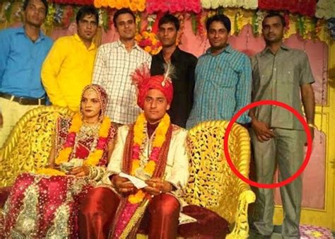 17 Hilarious Photos From The Indian Weddings Taken At Just The Right Time Snarkd