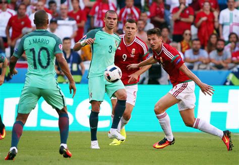 Portugália három döntetlenjével harmadikként zárt, és így horvátországgal csap majd össze a 16 között. Sport: Magyarország-Portugália: 3-3! Veretlenül ...