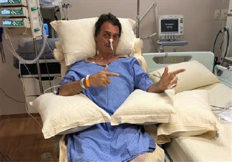 1 day ago · o presidente chegou à unidade por volta das 19h, depois de ter passado o dia internado no hospital das forças armadas (hfa), em brasília, onde passou por exames e alguns procedimentos. INTERNADO NA UTI, BOLSONARO POSA PARA FOTO FAZENDO GESTO ...