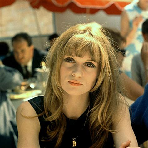 Catherine deneuve, renée dorléac and françoise dorléac on the set of les demoiselles de rochefort, 1966. The Freelancer: Beautiful and radiant Françoise Dorléac