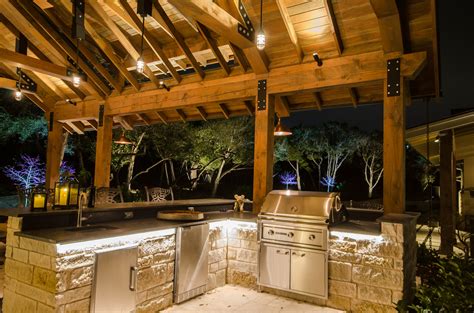 In addition to being a full service vancouver lighting company, metcalfe sign & lighting offers. Outdoor Lighting for your Outdoor Living Space & Patio ...