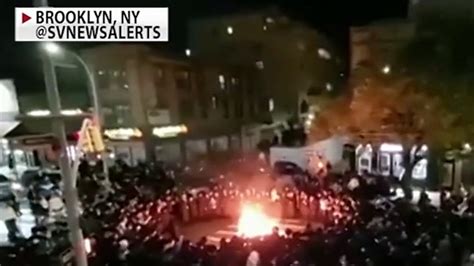 Orthodox Jews Protest New Nyc Coronavirus Shutdowns On Air Videos