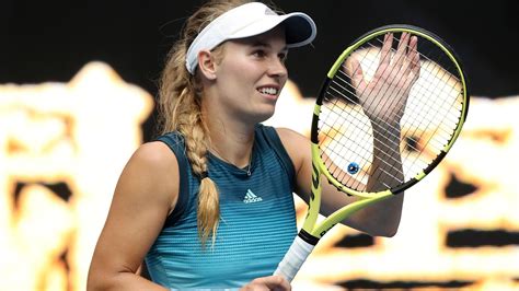 Mit rechter hand anzahl der duelle: Caroline Wozniacki beendet Karriere nach Australian Open ...