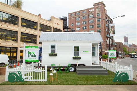 Tiny House Town Nyc Tiny House Built In 72 Hours
